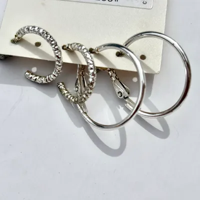 Lot 2 paires créoles argentées – NEUVES 🌟